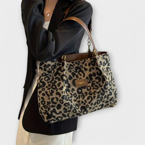 Cécilia. - Leopard Canvas Tote