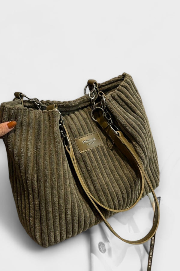 Cécilia. - Weiche Cord-Schultertasche