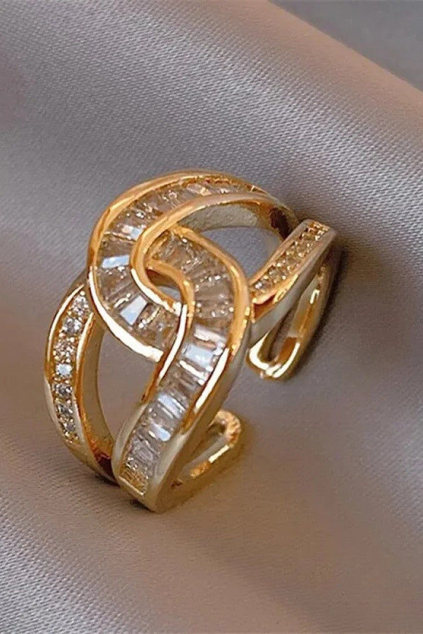 Eleganter Knotenring